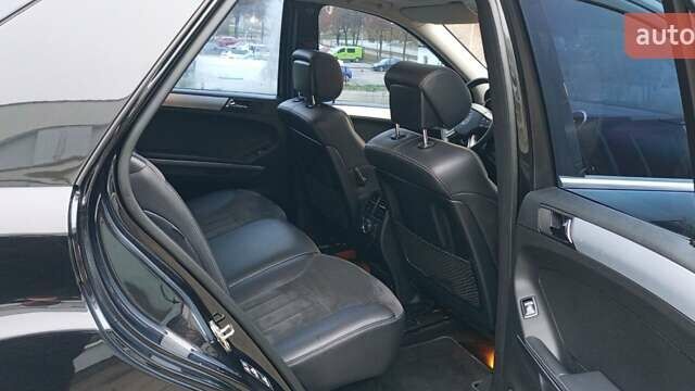 Черный Мерседес М-Класс, объемом двигателя 3.5 л и пробегом 176 тыс. км за 9000 $, фото 23 на Automoto.ua