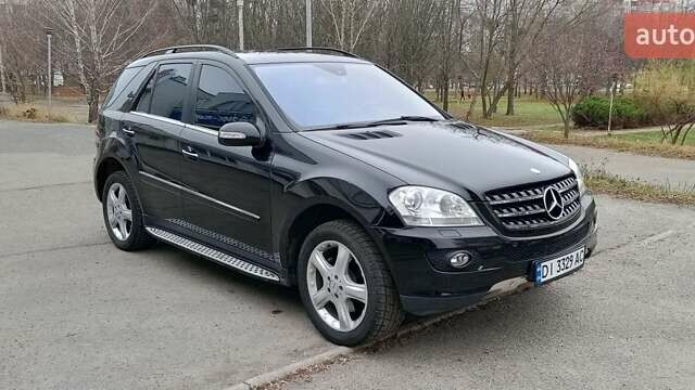 Черный Мерседес М-Класс, объемом двигателя 3.5 л и пробегом 176 тыс. км за 9000 $, фото 22 на Automoto.ua