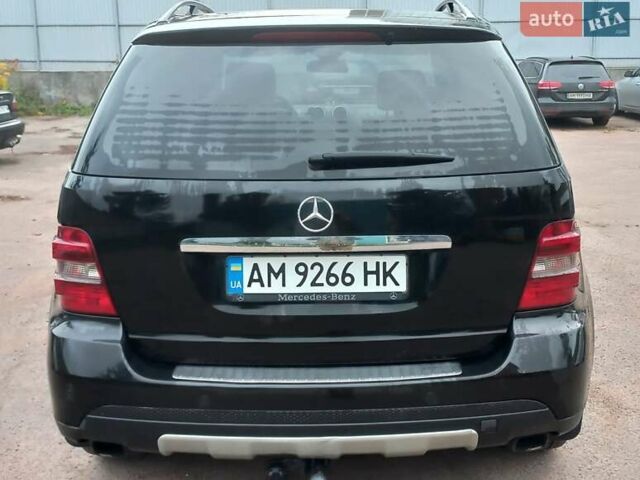 Чорний Мерседес М-Клас, об'ємом двигуна 3 л та пробігом 350 тис. км за 10500 $, фото 3 на Automoto.ua
