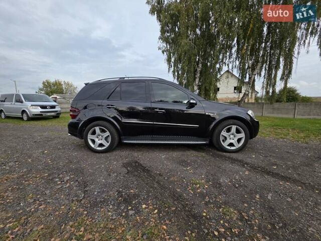 Чорний Мерседес М-Клас, об'ємом двигуна 6.2 л та пробігом 286 тис. км за 10599 $, фото 8 на Automoto.ua