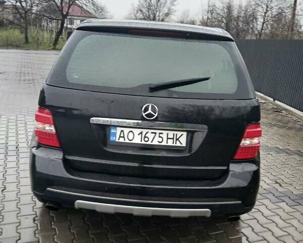 Черный Мерседес М-Класс, объемом двигателя 3 л и пробегом 350 тыс. км за 11400 $, фото 8 на Automoto.ua