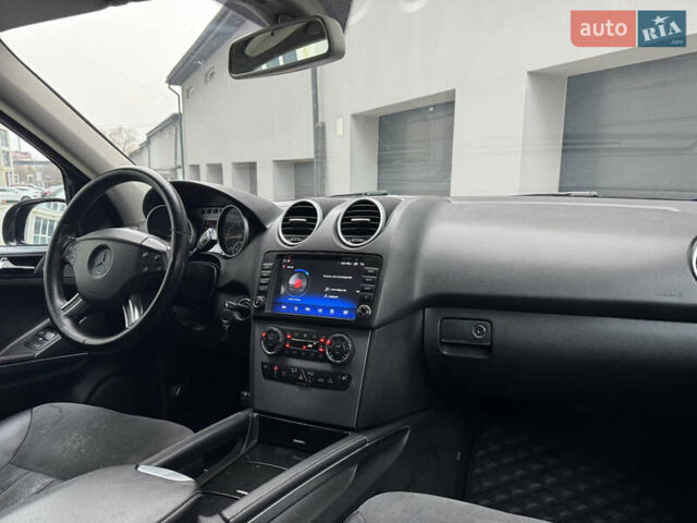 Черный Мерседес М-Класс, объемом двигателя 3 л и пробегом 386 тыс. км за 10999 $, фото 33 на Automoto.ua