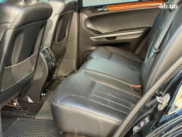 Черный Мерседес М-Класс, объемом двигателя 3.5 л и пробегом 214 тыс. км за 10940 $, фото 14 на Automoto.ua