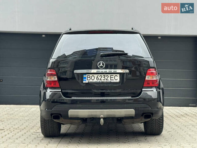 Черный Мерседес М-Класс, объемом двигателя 3 л и пробегом 386 тыс. км за 10999 $, фото 16 на Automoto.ua