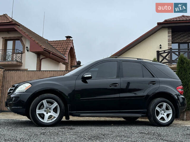 Черный Мерседес М-Класс, объемом двигателя 3.5 л и пробегом 236 тыс. км за 7700 $, фото 31 на Automoto.ua