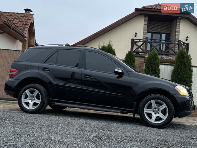 Черный Мерседес М-Класс, объемом двигателя 3.5 л и пробегом 236 тыс. км за 7700 $, фото 22 на Automoto.ua