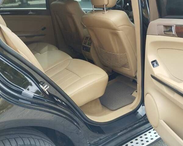 Черный Мерседес М-Класс, объемом двигателя 5.5 л и пробегом 238 тыс. км за 11300 $, фото 14 на Automoto.ua