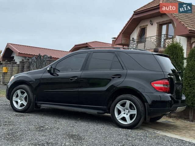 Черный Мерседес М-Класс, объемом двигателя 3.5 л и пробегом 236 тыс. км за 7700 $, фото 30 на Automoto.ua