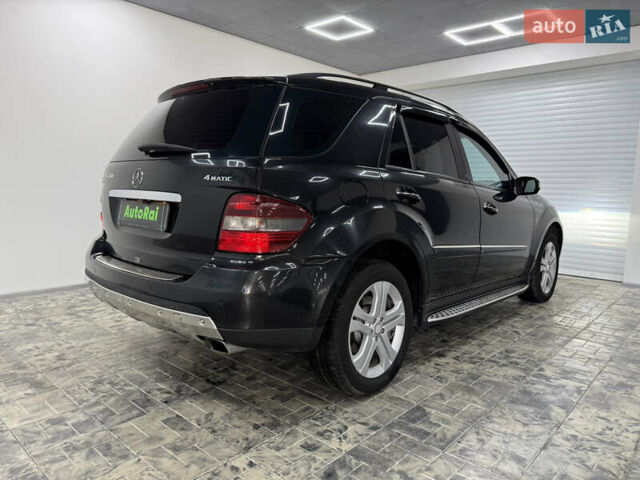 Черный Мерседес М-Класс, объемом двигателя 2.99 л и пробегом 380 тыс. км за 12300 $, фото 4 на Automoto.ua