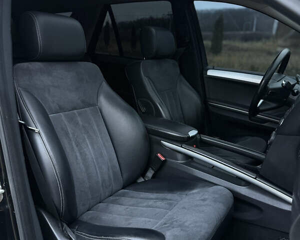 Черный Мерседес М-Класс, объемом двигателя 3 л и пробегом 275 тыс. км за 7900 $, фото 47 на Automoto.ua