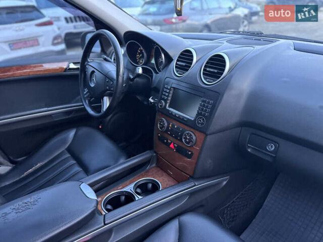 Чорний Мерседес М-Клас, об'ємом двигуна 2.99 л та пробігом 378 тис. км за 9999 $, фото 43 на Automoto.ua