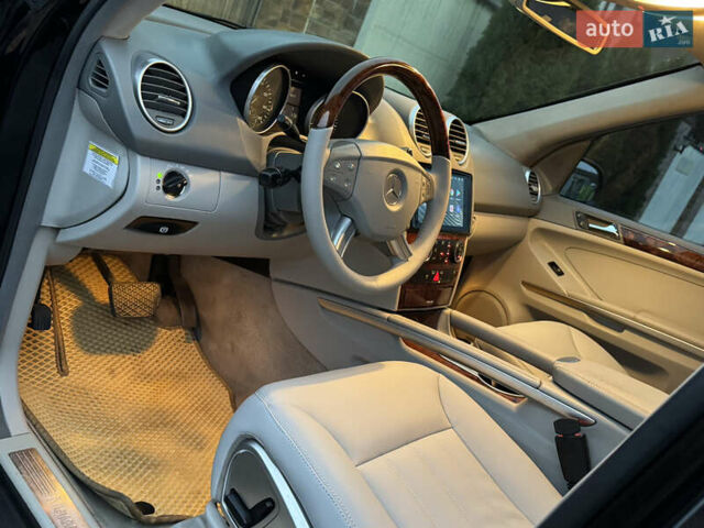 Черный Мерседес М-Класс, объемом двигателя 3.5 л и пробегом 236 тыс. км за 7700 $, фото 59 на Automoto.ua