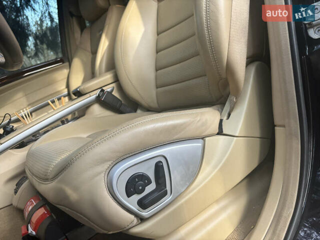 Черный Мерседес М-Класс, объемом двигателя 6.3 л и пробегом 148 тыс. км за 12500 $, фото 11 на Automoto.ua