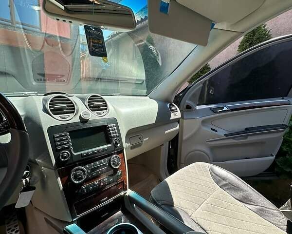 Чорний Мерседес М-Клас, об'ємом двигуна 3.5 л та пробігом 290 тис. км за 8500 $, фото 26 на Automoto.ua