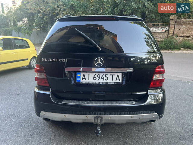 Чорний Мерседес М-Клас, об'ємом двигуна 3 л та пробігом 285 тис. км за 9200 $, фото 5 на Automoto.ua