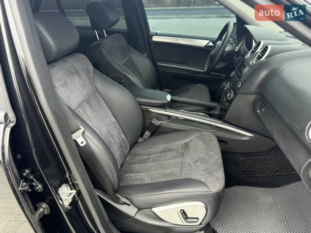 Чорний Мерседес М-Клас, об'ємом двигуна 2.99 л та пробігом 373 тис. км за 10800 $, фото 45 на Automoto.ua