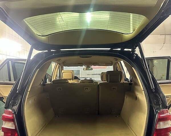 Черный Мерседес М-Класс, объемом двигателя 3.5 л и пробегом 241 тыс. км за 9800 $, фото 7 на Automoto.ua