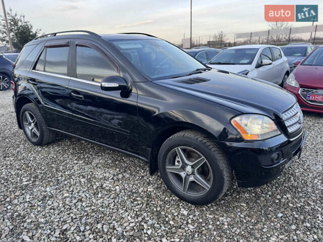 Чорний Мерседес М-Клас, об'ємом двигуна 2.99 л та пробігом 378 тис. км за 9999 $, фото 16 на Automoto.ua