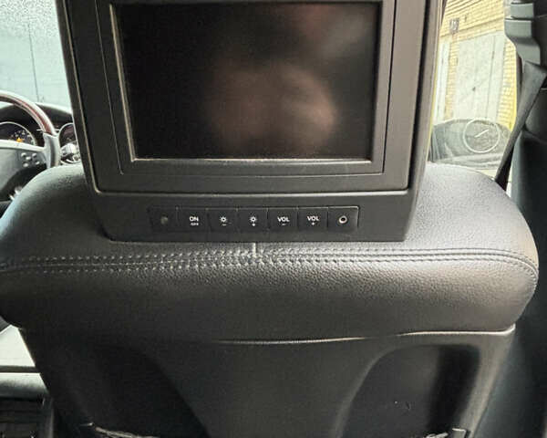 Черный Мерседес М-Класс, объемом двигателя 4.97 л и пробегом 277 тыс. км за 9900 $, фото 15 на Automoto.ua