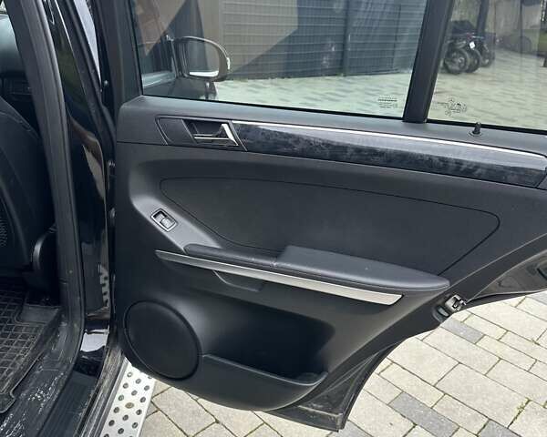 Мерседес М-Класс 2007 в Косове на Automoto.ua Черный Мерседес М-Класс, объемом двигателя 3 л и пробегом 420 тыс. км за 11700 $, фото 12 на Automoto.ua