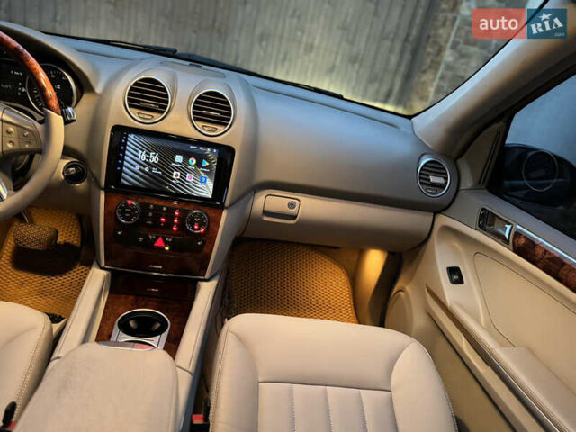 Черный Мерседес М-Класс, объемом двигателя 3.5 л и пробегом 236 тыс. км за 7700 $, фото 41 на Automoto.ua