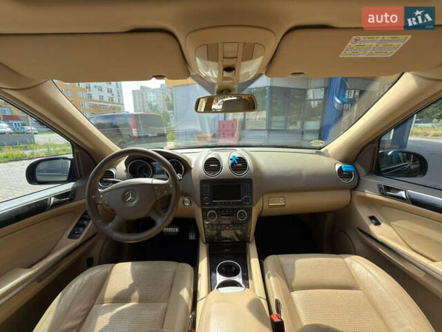 Чорний Мерседес М-Клас, об'ємом двигуна 6.3 л та пробігом 220 тис. км за 10700 $, фото 11 на Automoto.ua
