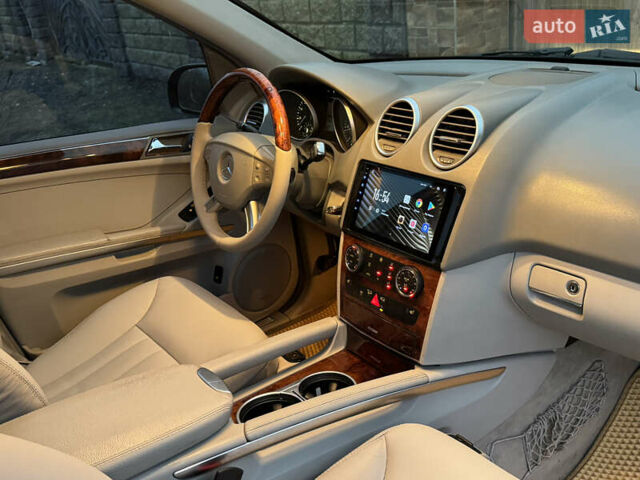 Черный Мерседес М-Класс, объемом двигателя 3.5 л и пробегом 236 тыс. км за 7700 $, фото 8 на Automoto.ua