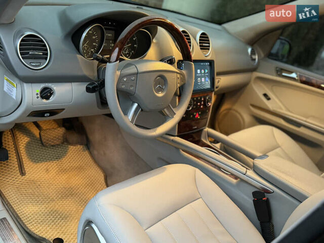 Черный Мерседес М-Класс, объемом двигателя 3.5 л и пробегом 236 тыс. км за 7700 $, фото 10 на Automoto.ua