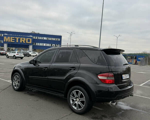 Черный Мерседес М-Класс, объемом двигателя 3.5 л и пробегом 277 тыс. км за 9000 $, фото 37 на Automoto.ua