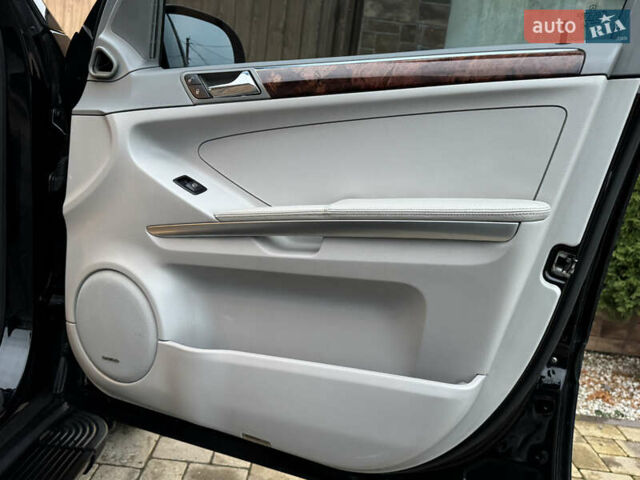 Черный Мерседес М-Класс, объемом двигателя 3.5 л и пробегом 236 тыс. км за 7700 $, фото 47 на Automoto.ua