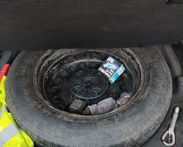 Черный Мерседес М-Класс, объемом двигателя 5.5 л и пробегом 238 тыс. км за 11300 $, фото 16 на Automoto.ua