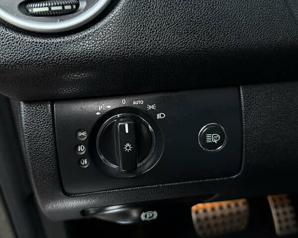 Черный Мерседес М-Класс, объемом двигателя 3 л и пробегом 275 тыс. км за 7900 $, фото 83 на Automoto.ua