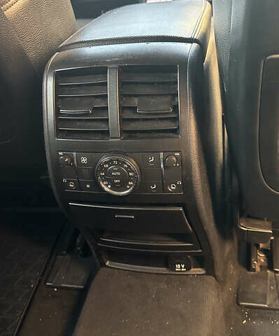 Черный Мерседес М-Класс, объемом двигателя 4.97 л и пробегом 277 тыс. км за 9500 $, фото 9 на Automoto.ua