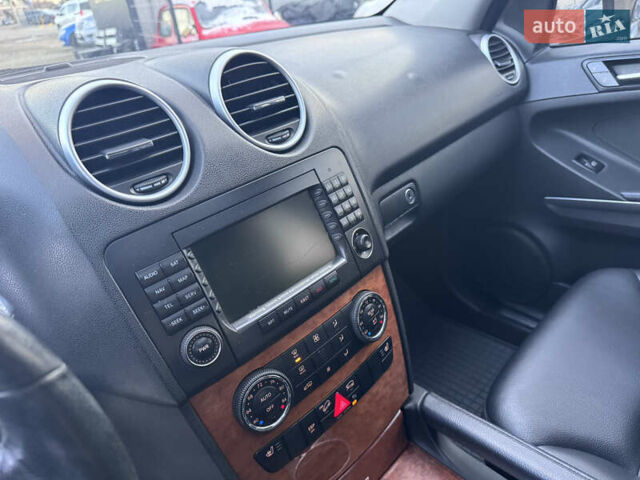 Чорний Мерседес М-Клас, об'ємом двигуна 2.99 л та пробігом 378 тис. км за 9999 $, фото 27 на Automoto.ua