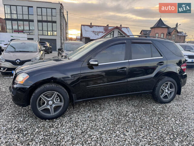 Чорний Мерседес М-Клас, об'ємом двигуна 2.99 л та пробігом 378 тис. км за 9999 $, фото 3 на Automoto.ua