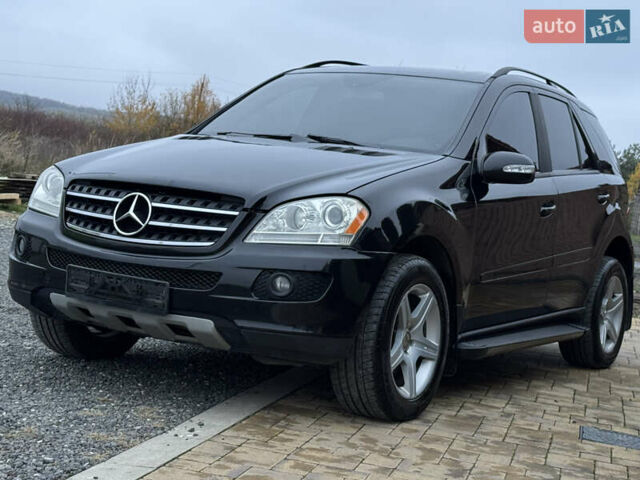 Черный Мерседес М-Класс, объемом двигателя 3.5 л и пробегом 236 тыс. км за 7700 $, фото 13 на Automoto.ua