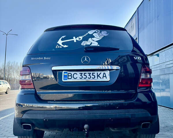 Чорний Мерседес М-Клас, об'ємом двигуна 3 л та пробігом 320 тис. км за 11999 $, фото 14 на Automoto.ua