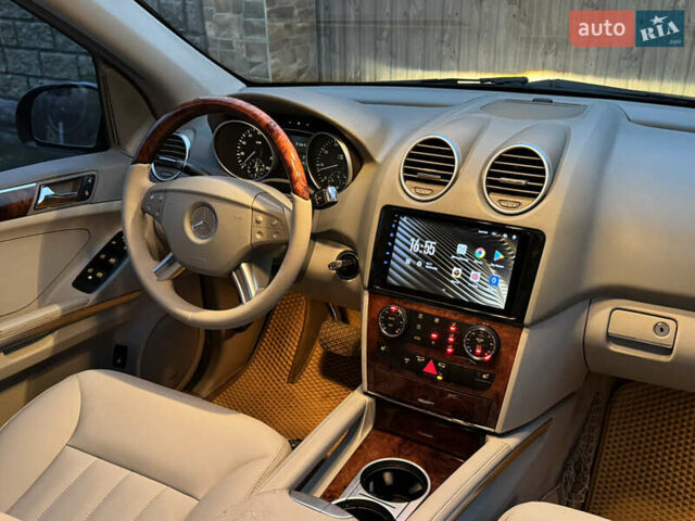 Черный Мерседес М-Класс, объемом двигателя 3.5 л и пробегом 236 тыс. км за 7700 $, фото 44 на Automoto.ua