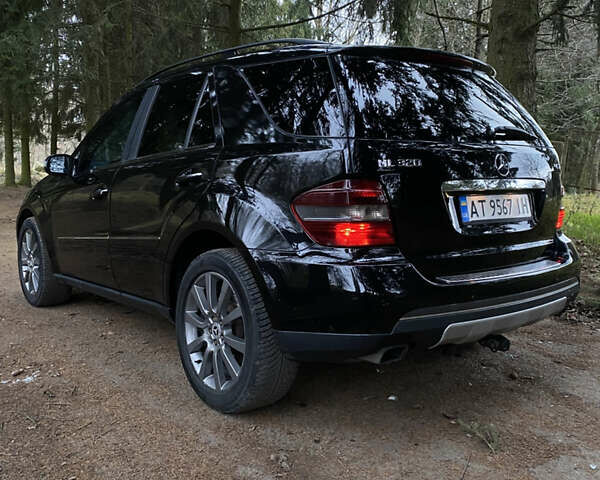 Черный Мерседес М-Класс, объемом двигателя 3.2 л и пробегом 307 тыс. км за 8900 $, фото 14 на Automoto.ua