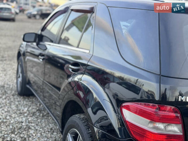 Чорний Мерседес М-Клас, об'ємом двигуна 2.99 л та пробігом 378 тис. км за 9999 $, фото 9 на Automoto.ua