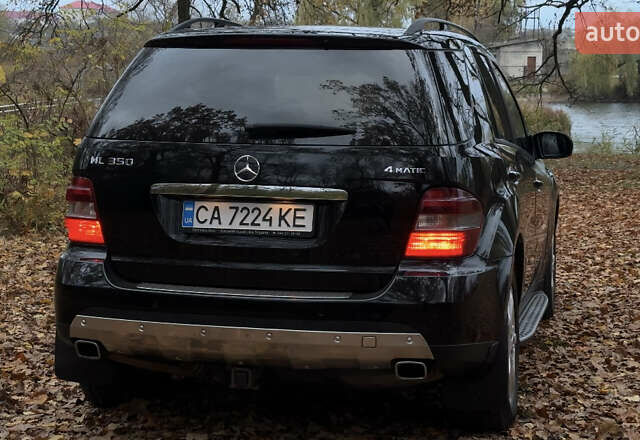 Черный Мерседес М-Класс, объемом двигателя 3.5 л и пробегом 220 тыс. км за 9750 $, фото 1 на Automoto.ua