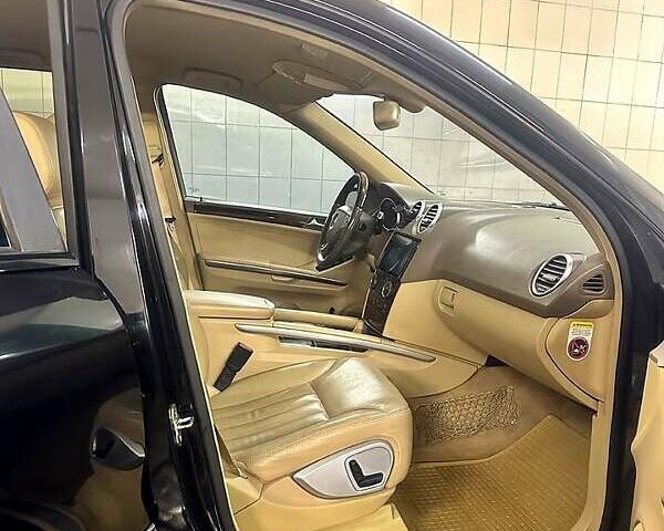 Черный Мерседес М-Класс, объемом двигателя 3.5 л и пробегом 241 тыс. км за 9800 $, фото 8 на Automoto.ua