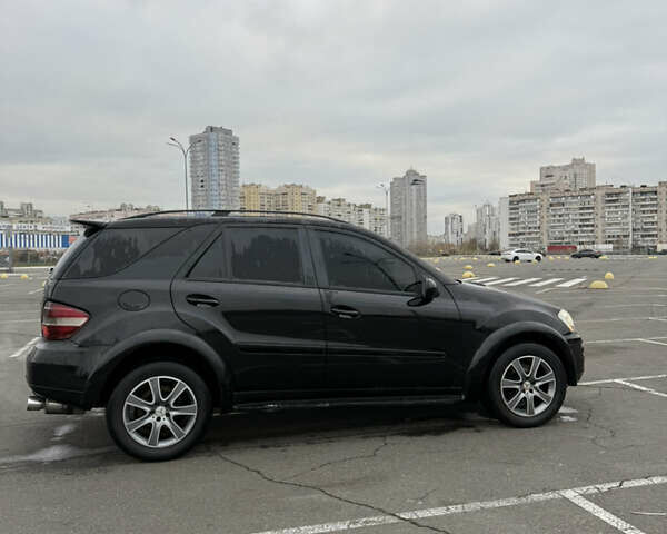 Черный Мерседес М-Класс, объемом двигателя 3.5 л и пробегом 277 тыс. км за 9000 $, фото 13 на Automoto.ua