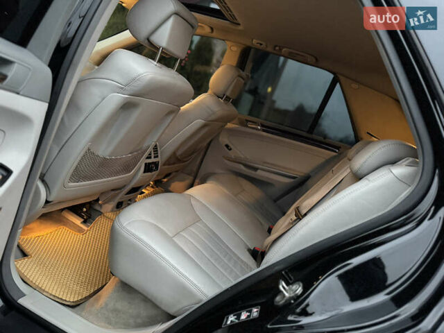 Черный Мерседес М-Класс, объемом двигателя 3.5 л и пробегом 236 тыс. км за 7700 $, фото 56 на Automoto.ua