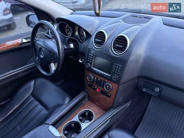 Чорний Мерседес М-Клас, об'ємом двигуна 2.99 л та пробігом 378 тис. км за 9999 $, фото 44 на Automoto.ua