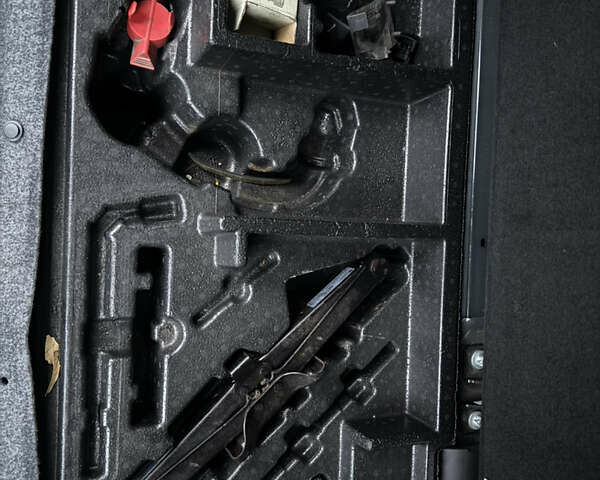 Черный Мерседес М-Класс, объемом двигателя 3 л и пробегом 275 тыс. км за 7900 $, фото 86 на Automoto.ua