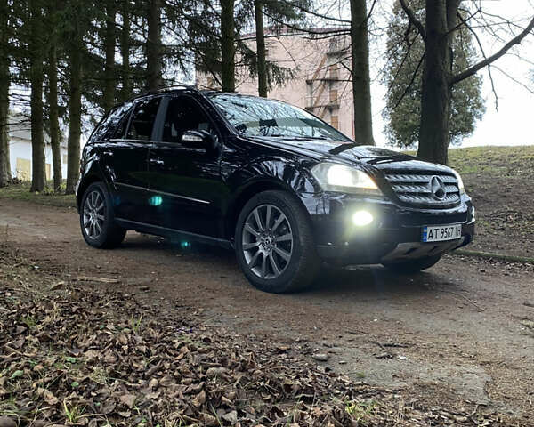 Черный Мерседес М-Класс, объемом двигателя 3.2 л и пробегом 307 тыс. км за 8900 $, фото 7 на Automoto.ua