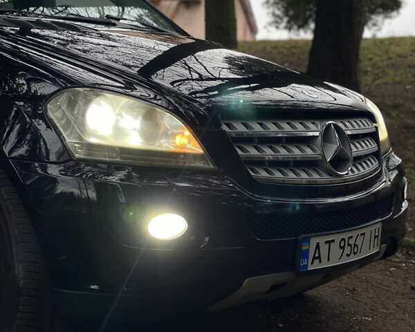 Черный Мерседес М-Класс, объемом двигателя 3.2 л и пробегом 307 тыс. км за 8900 $, фото 5 на Automoto.ua