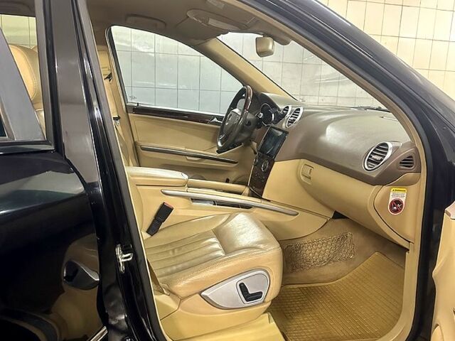 Чорний Мерседес М-Клас, об'ємом двигуна 3.5 л та пробігом 241 тис. км за 9800 $, фото 9 на Automoto.ua