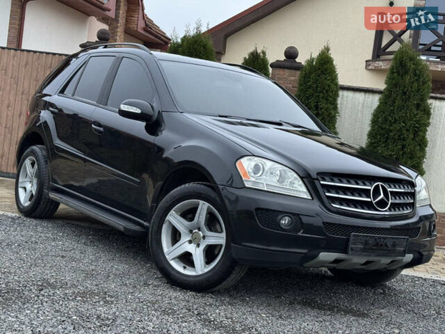 Черный Мерседес М-Класс, объемом двигателя 3.5 л и пробегом 236 тыс. км за 7700 $, фото 20 на Automoto.ua